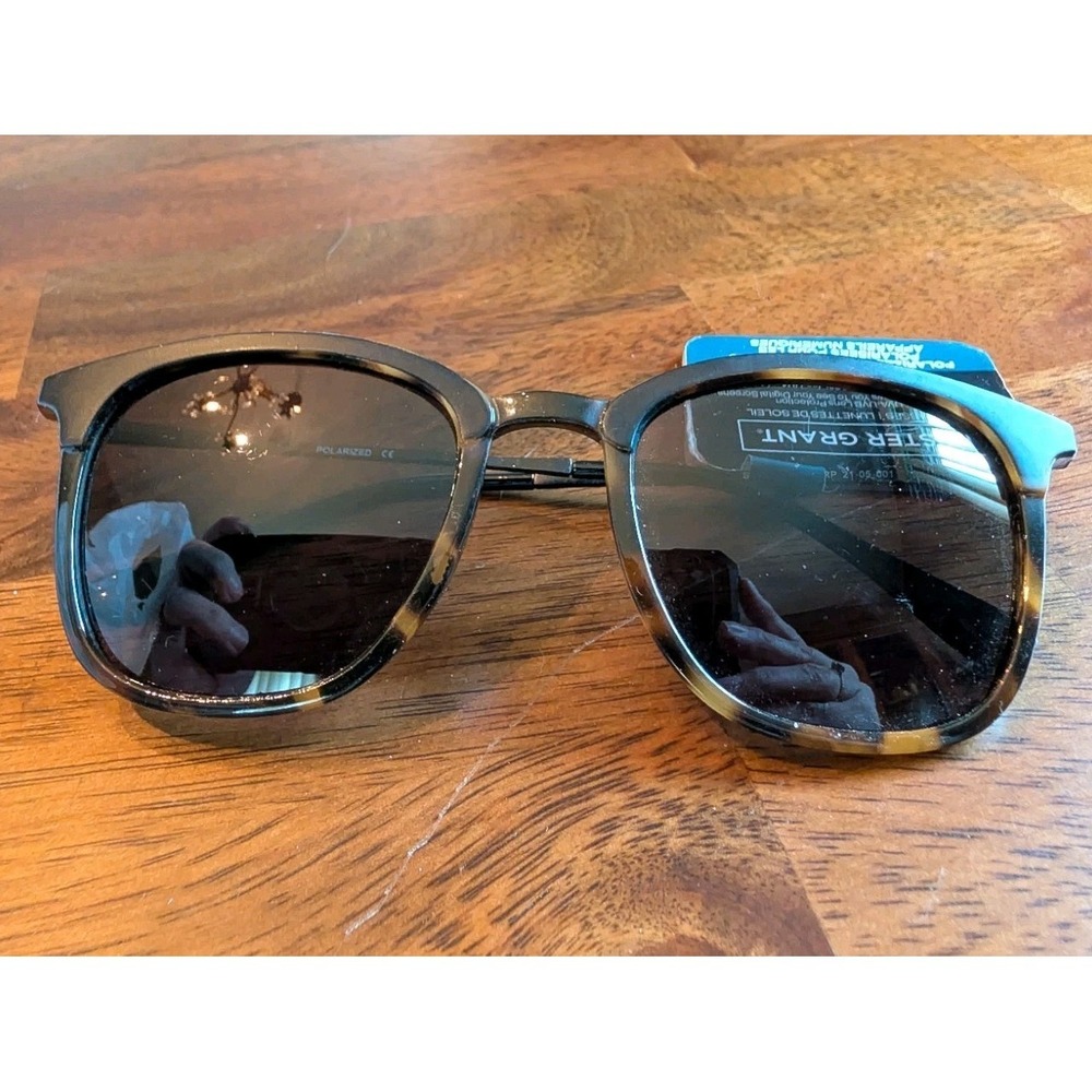 Foster Grant Black/Brown Tortoiseshell Women's Oversized Sunglasses NWT